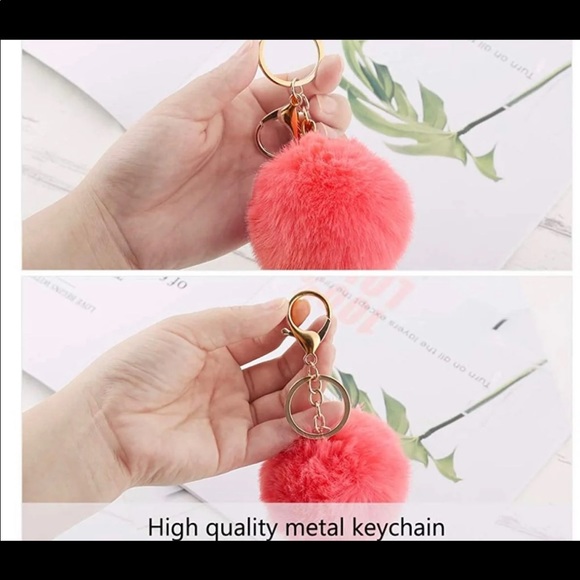 Pom Pom keychains! NEW - Picture 4 of 6